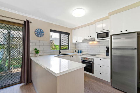 Noosa Place Resort - Inverell Accommodation 6