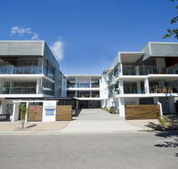 Maggies Beachfront Apt. 2 - Inverell Accommodation
