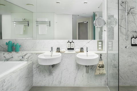 Ovolo The Valley Brisbane - Inverell Accommodation 2