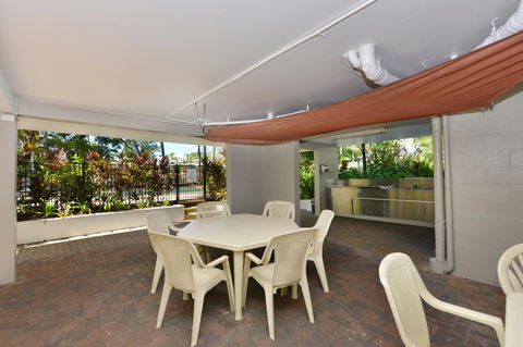 Seascape Holidays - Tropical Reef Apartments - Inverell Accommodation 26