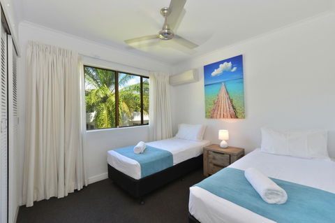 Seascape Holidays - Tropical Reef Apartments - Inverell Accommodation 16
