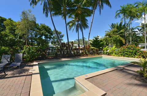 Seascape Holidays - Tropical Reef Apartments - Inverell Accommodation 24