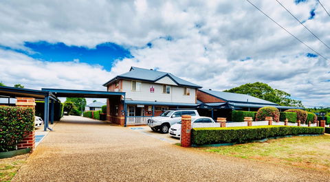 Ambassador On Ruthven - Inverell Accommodation 5