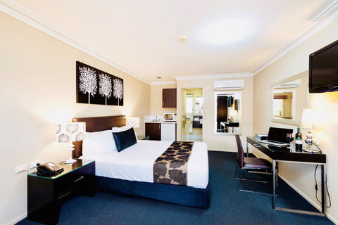 Ambassador On Ruthven - Inverell Accommodation 13