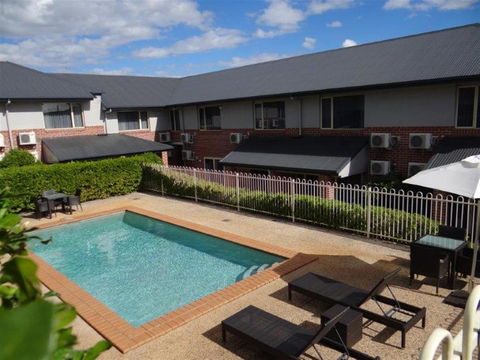 Ambassador On Ruthven - Inverell Accommodation 26