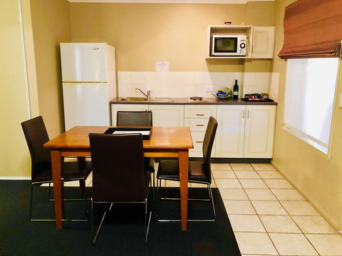 Ambassador On Ruthven - Inverell Accommodation 37