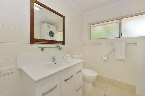 Lychee Tree Holiday Apartments - Inverell Accommodation 9
