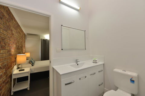 Lychee Tree Holiday Apartments - Inverell Accommodation 17