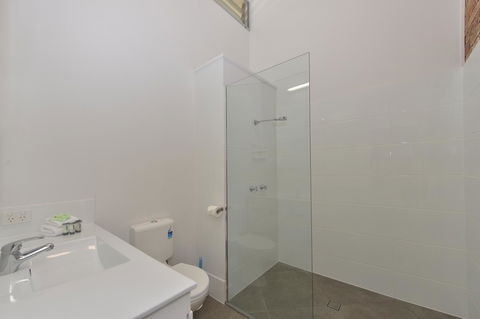 Lychee Tree Holiday Apartments - Inverell Accommodation 18