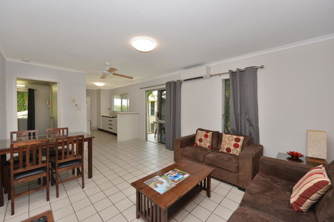 Lychee Tree Holiday Apartments - Inverell Accommodation 13