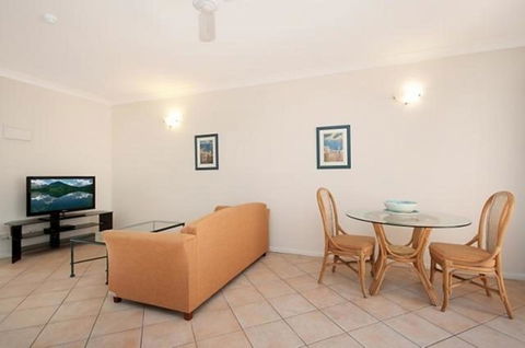 The Newport On Macrossan - Adults Only - Inverell Accommodation 3