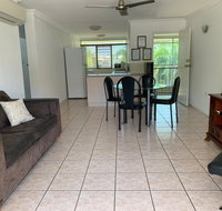Townsville Holiday Apartments - Inverell Accommodation