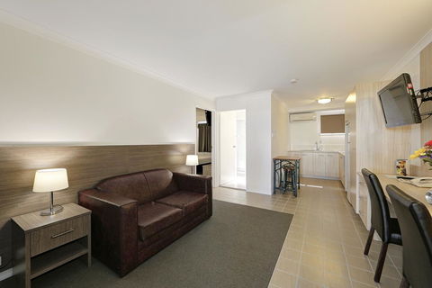 Smart Motels Bert Hinkler - Inverell Accommodation 32