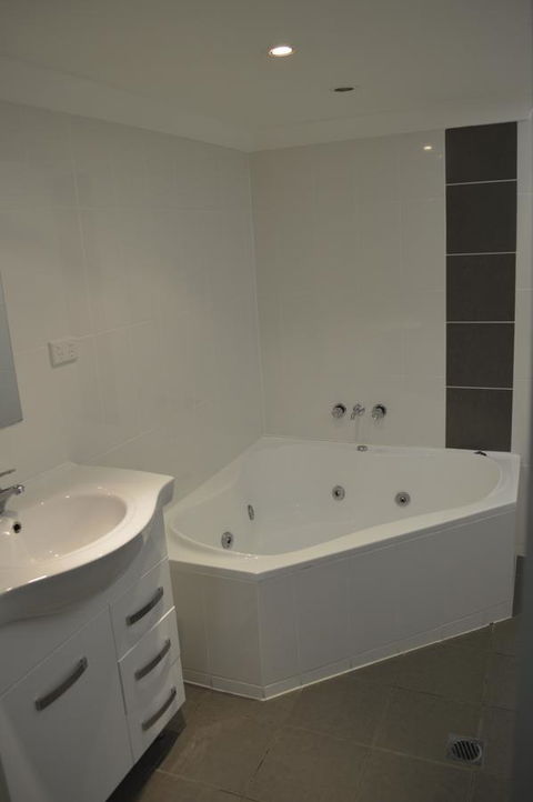 Kallangur Motel - Inverell Accommodation 36