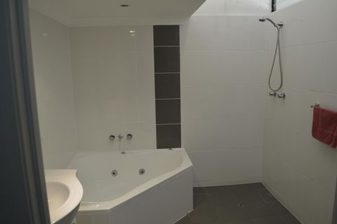 Kallangur Motel - Inverell Accommodation 33