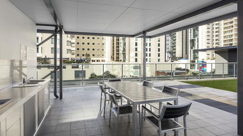 Oaks Brisbane Festival Suites - Inverell Accommodation 13