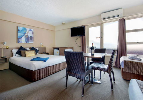 The Metropolitan Spring Hill - Inverell Accommodation 10