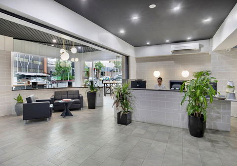 The Metropolitan Spring Hill - Inverell Accommodation 0