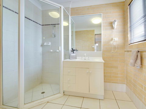 Murray Street Apartments - Inverell Accommodation 2