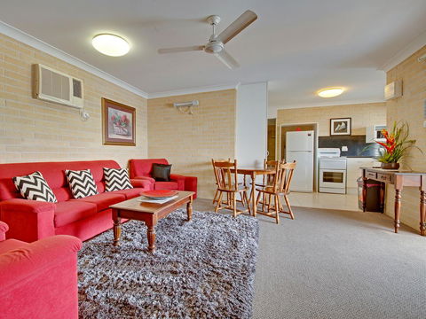 Murray Street Apartments - Inverell Accommodation 11
