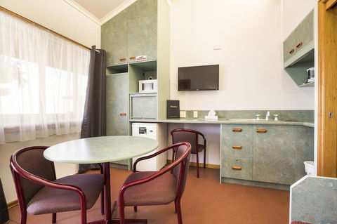 Downs Motel - Inverell Accommodation 7