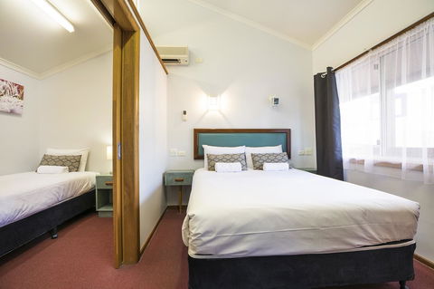Downs Motel - Inverell Accommodation 9