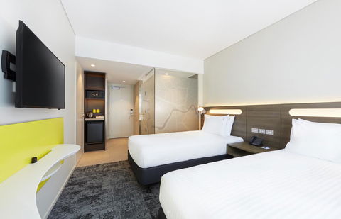 Holiday Inn Express Brisbane Central, An IHG Hotel - Inverell Accommodation 1