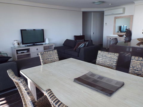 Northwind Beachfront Apartments - Inverell Accommodation 13