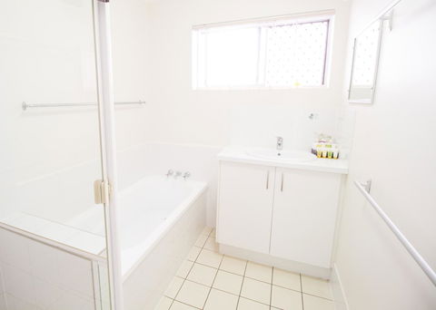 Aabon Apartments & Motel - Inverell Accommodation 21