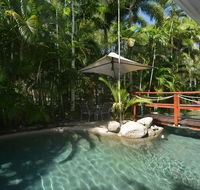 Seascape Holidays - Coral Apartments - Inverell Accommodation