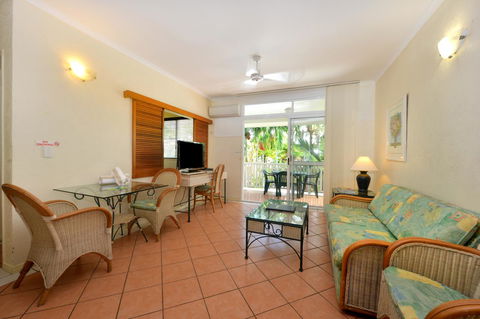 Seascape Holidays - Coral Apartments - Inverell Accommodation 19