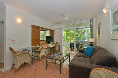 Seascape Holidays - Coral Apartments - Inverell Accommodation 9