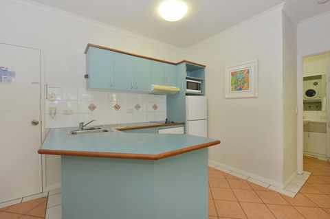 Seascape Holidays - Coral Apartments - Inverell Accommodation 5