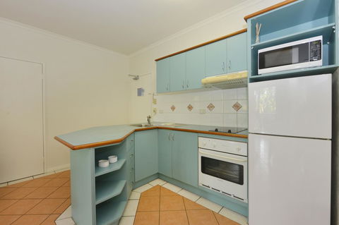 Seascape Holidays - Coral Apartments - Inverell Accommodation 4