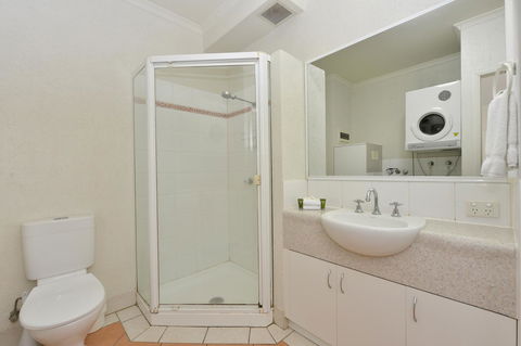 Seascape Holidays - Coral Apartments - Inverell Accommodation 2