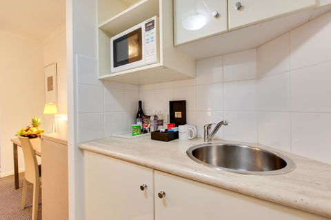 Oakwood Hotel & Apartments Brisbane - Inverell Accommodation 9