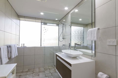 Club Tropical Resort - Official Onsite Reception & Check In - Inverell Accommodation 25