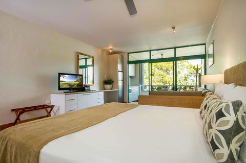 Club Tropical Resort - Official Onsite Reception & Check In - Inverell Accommodation 20