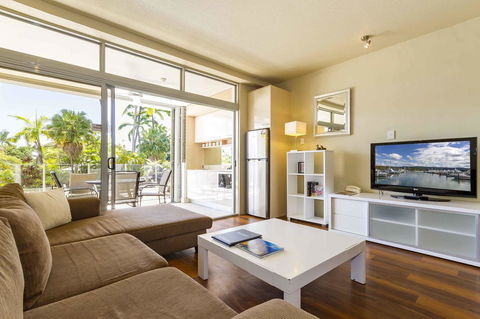 Club Tropical Resort - Official Onsite Reception & Check In - Inverell Accommodation 11