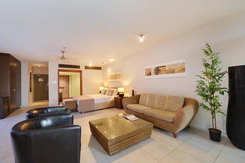 Club Tropical Resort - Official Onsite Reception & Check In - Inverell Accommodation 27
