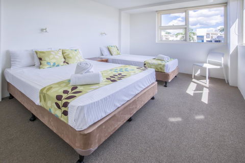 84 The Spit Holiday Apartments - Inverell Accommodation 25
