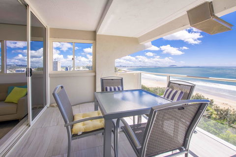 84 The Spit Holiday Apartments - Inverell Accommodation 24