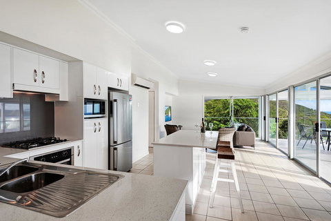 Oasis Apartments On Hamilton Island By HIHA - Inverell Accommodation 38