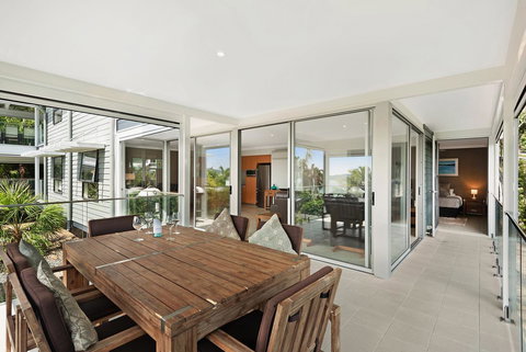 Oasis Apartments On Hamilton Island By HIHA - Inverell Accommodation 18