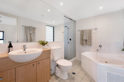 Oasis Apartments On Hamilton Island By HIHA - Inverell Accommodation 16