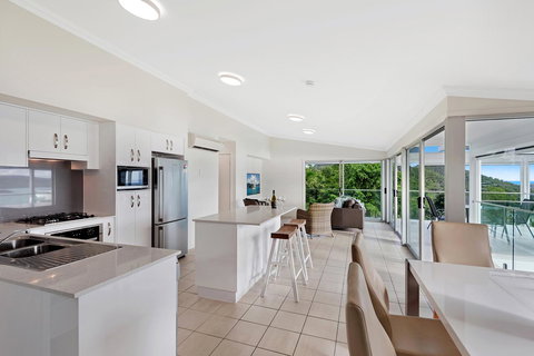 Oasis Apartments On Hamilton Island By HIHA - Inverell Accommodation 40