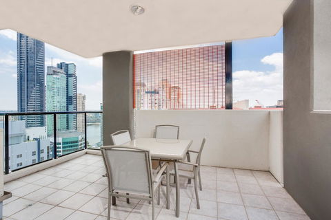 Republic Apartments Brisbane City - Inverell Accommodation 15