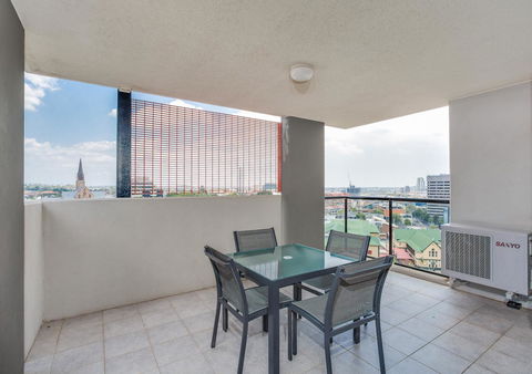Republic Apartments Brisbane City - Inverell Accommodation 29