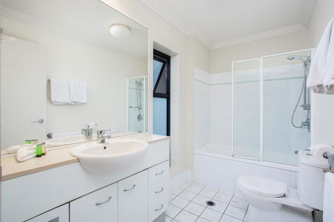 Republic Apartments Brisbane City - Inverell Accommodation 16