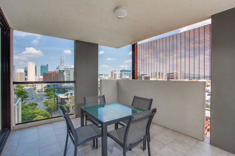 Republic Apartments Brisbane City - Inverell Accommodation 22